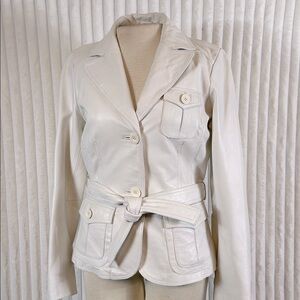 Manny‘s leather short belted trench coat size large